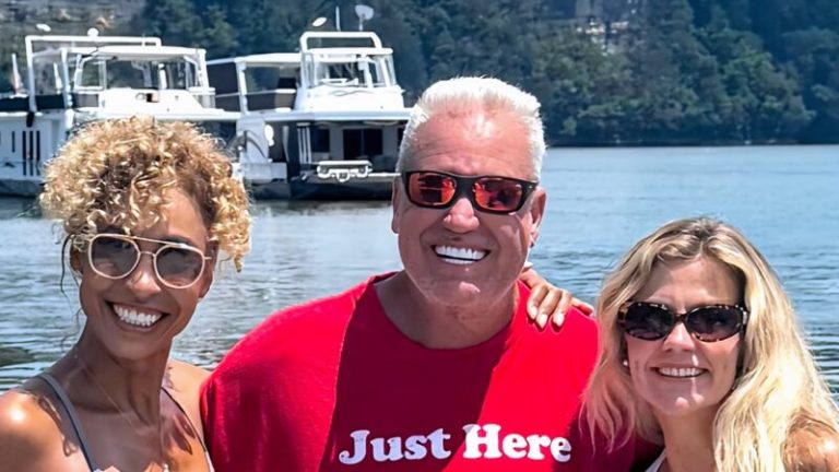 Rex Ryan’s 4-Word Raunchy T-Shirt Has The Internet Doing A Double Take In Photo With Sage Steele & Sam Ponder