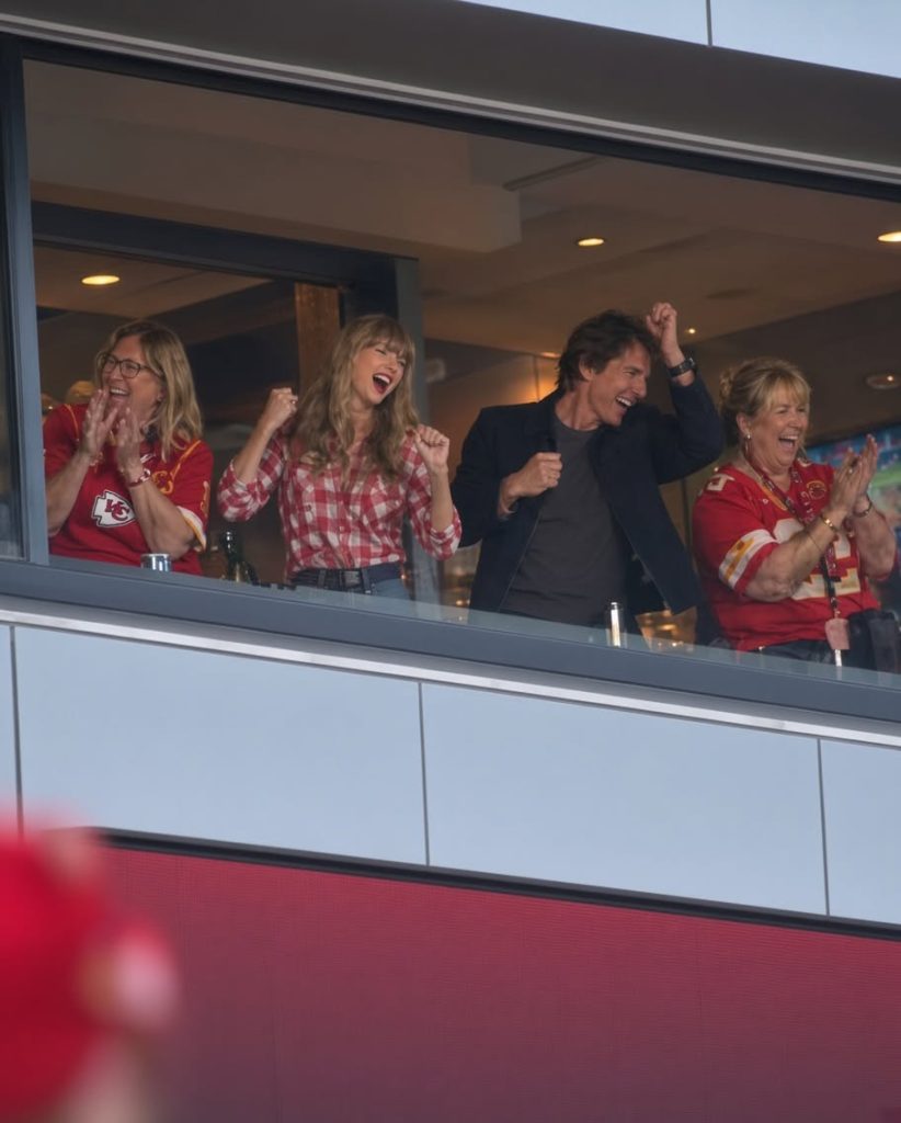 Taylor Swift Wins Over Travis Kelce’s Nieces in Adorable Family Moment